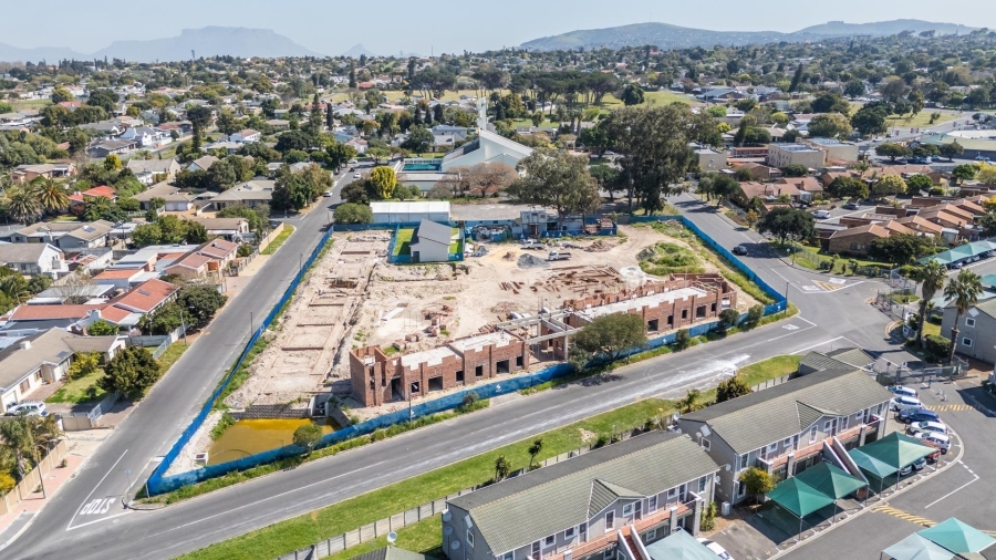 2 Bedroom Property for Sale in Bellair Western Cape